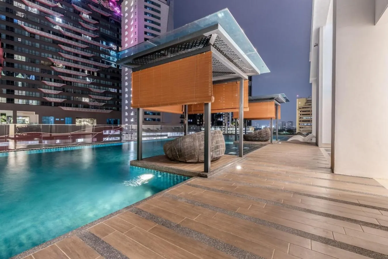 Reizz Condo 2R2B Klcc Ampang, Embassy, Kl Tower City View كوالالمبور شقة