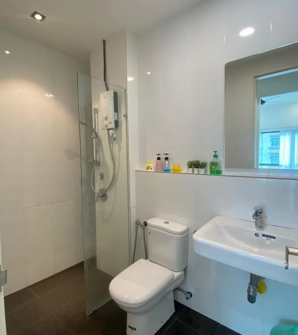 شقة Reizz Condo 2R2B Klcc Ampang, Embassy, Kl Tower City View كوالالمبور ماليزيا